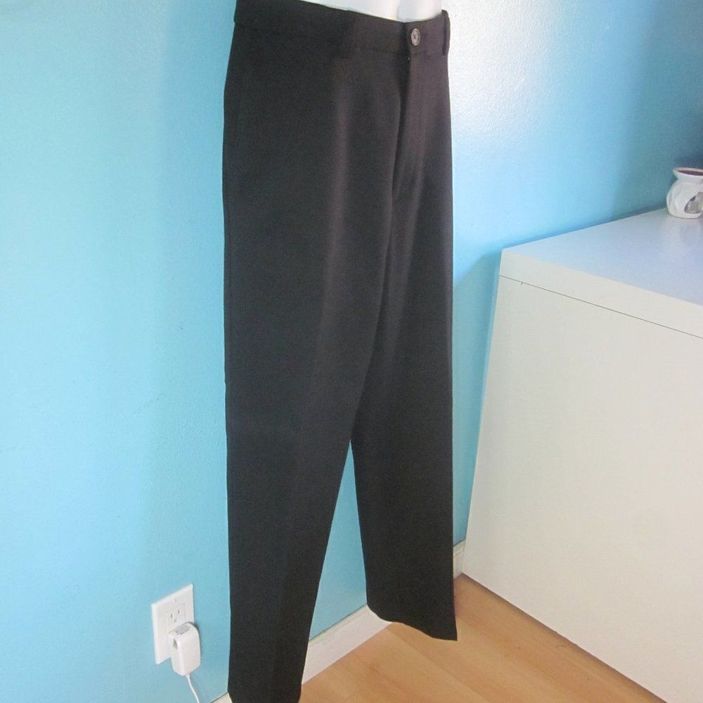 Haggar Mens Size 33 X 30 Classic Fit Black Dress Pants Office Work Business